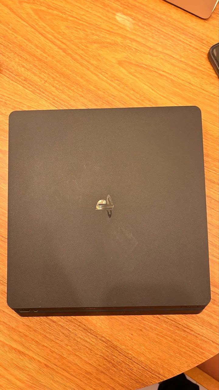 PlayStation 4 Slim 1TB com 2 controles  - Foto 3