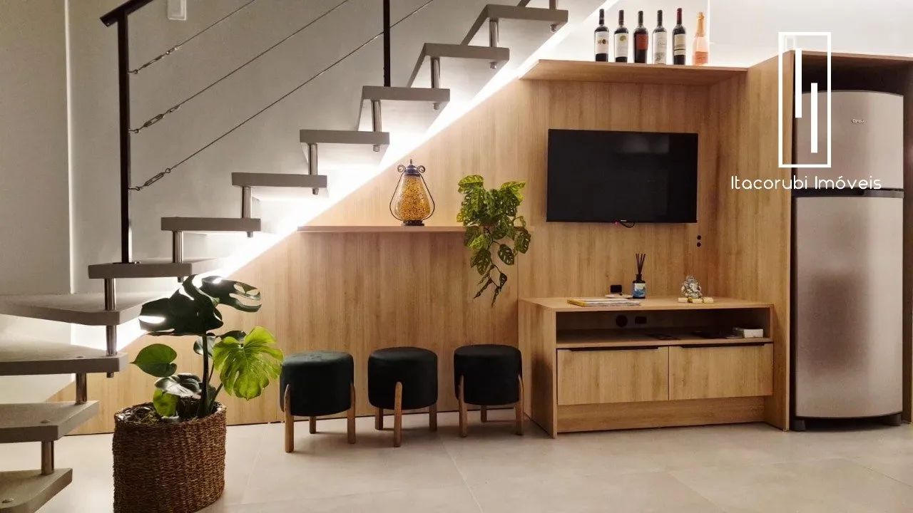 LOFT DUPLEX MOBILIADO E EQUIPADO COM GARAGEM