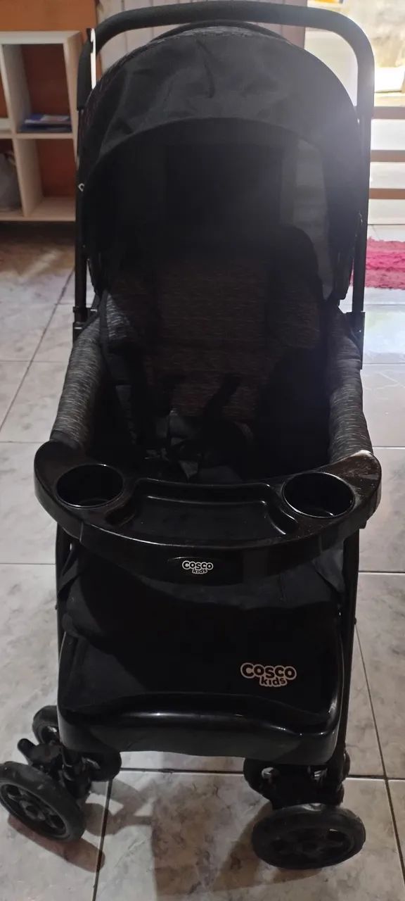 Carrinho de bebê cosco