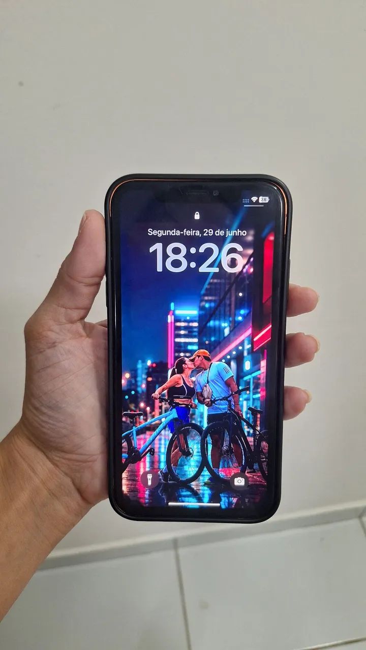 Vendo IPhone Xr 256gb  transformado no 17pro - Foto 2