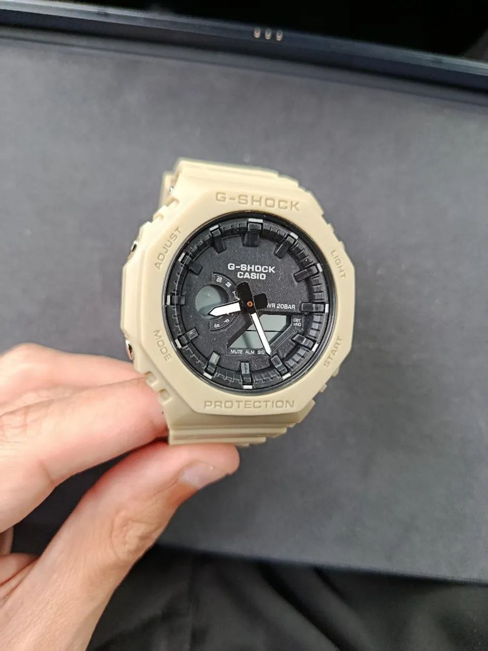 Relógio GShock Casio na cor creme novo