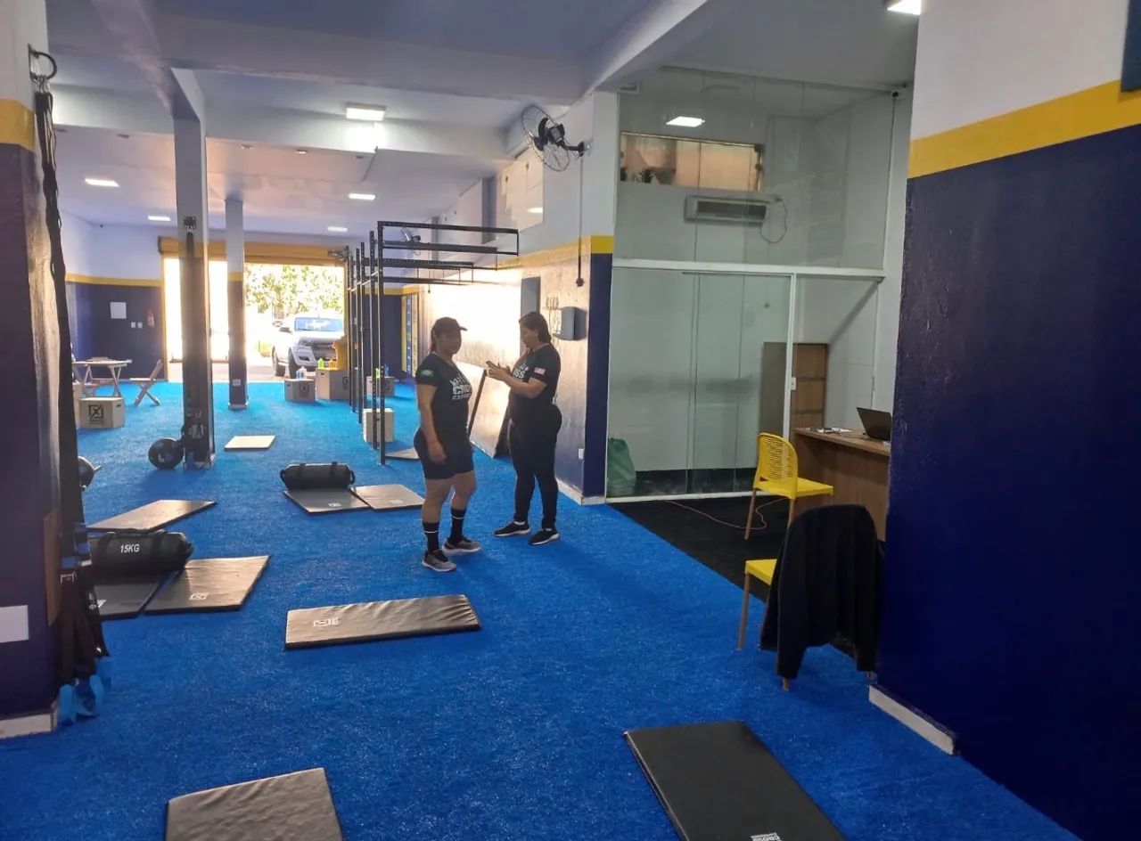 Cômodo comercial 220m2 Novo Mundo - Foto 4