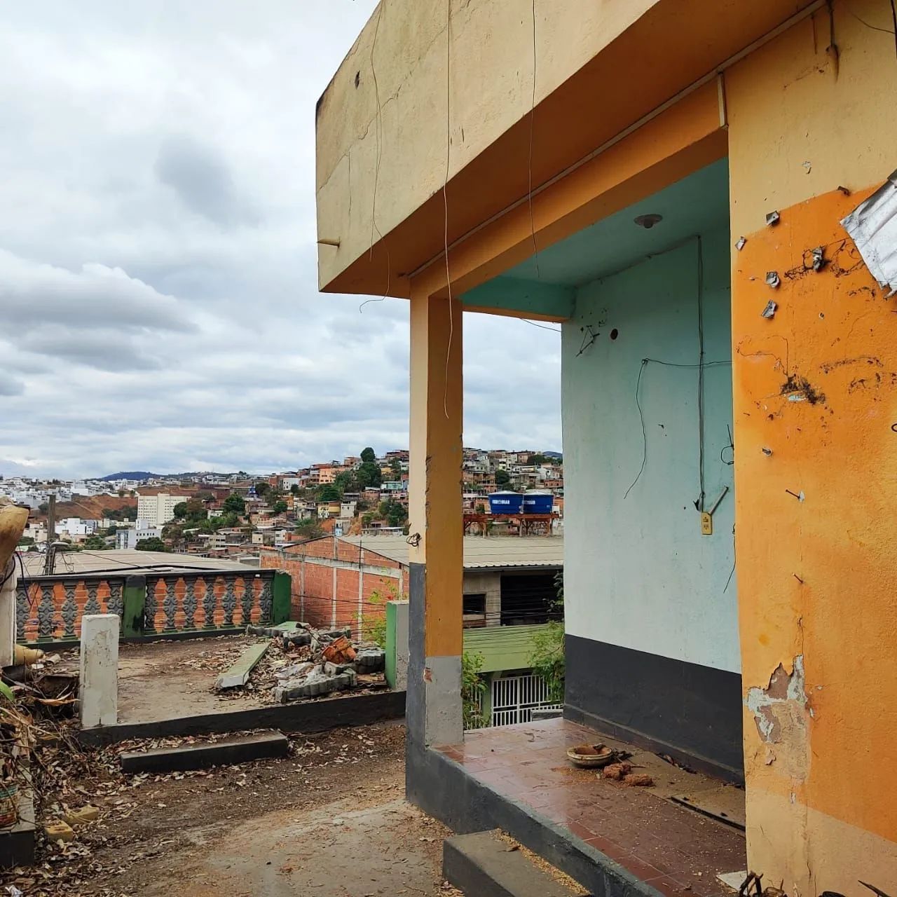 Casa de laje + quitnet  com banheiro  - Foto 3
