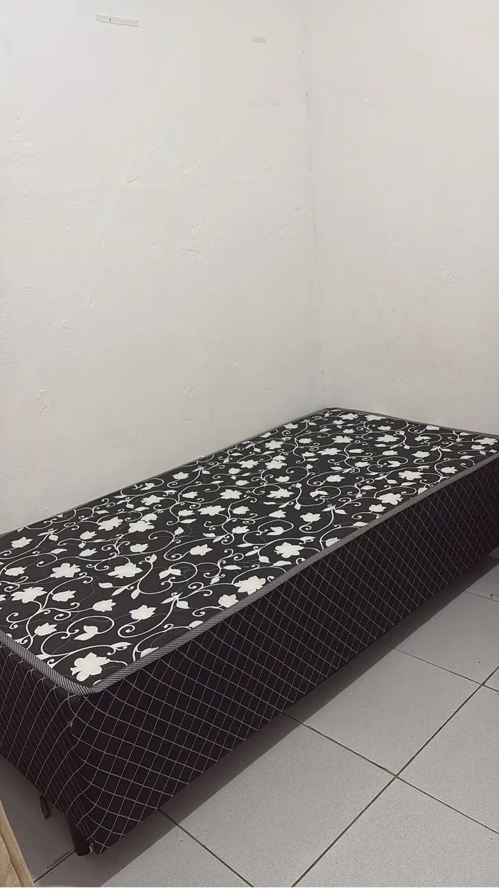 ? Cama Box Solteiro - Apenas 2 meses de uso