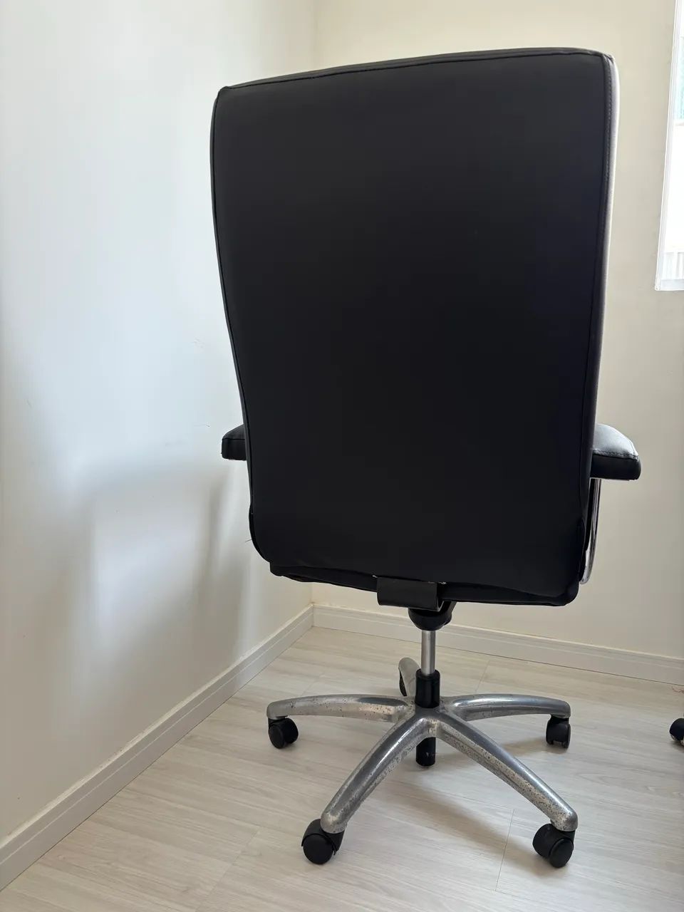 Cadeira escritório  - Foto 2