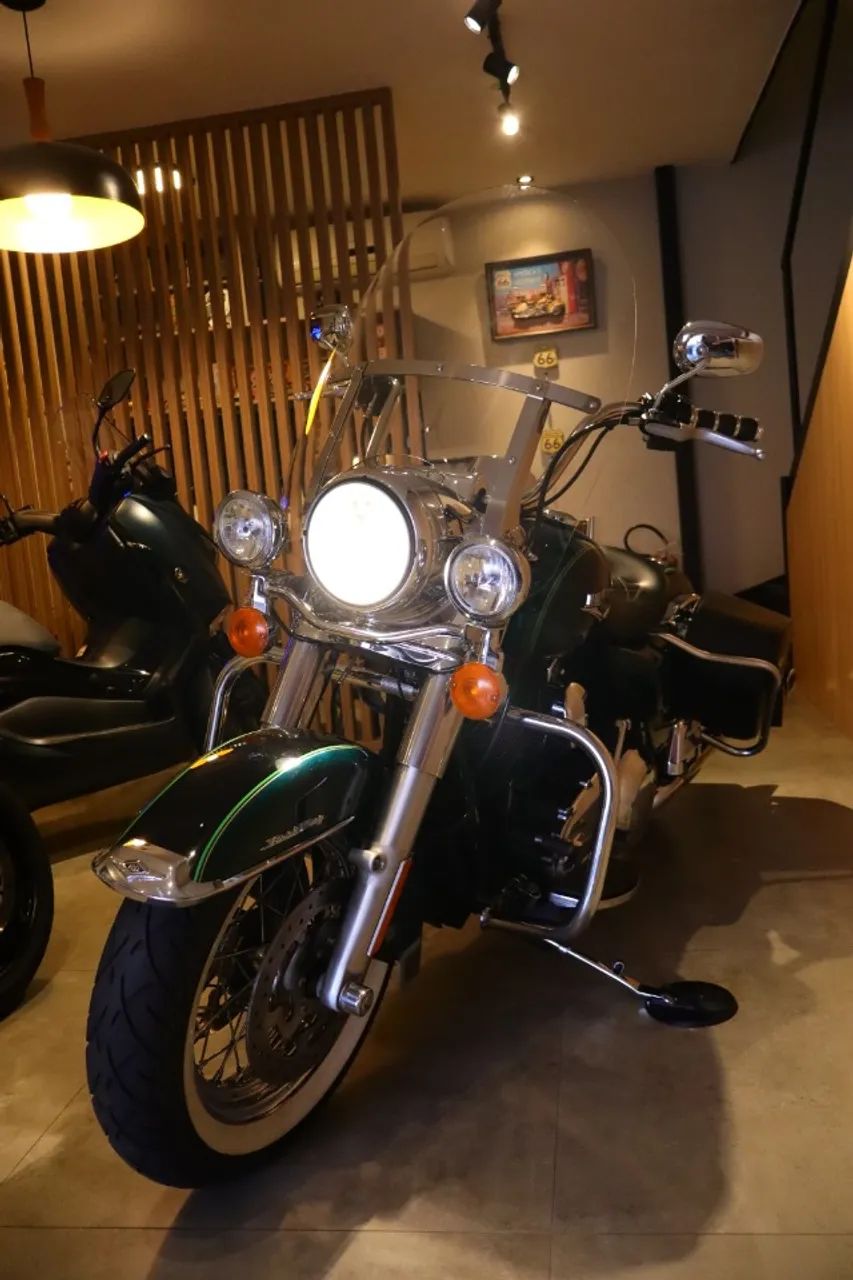 Harley Davidson Road King Classic  - Foto 3