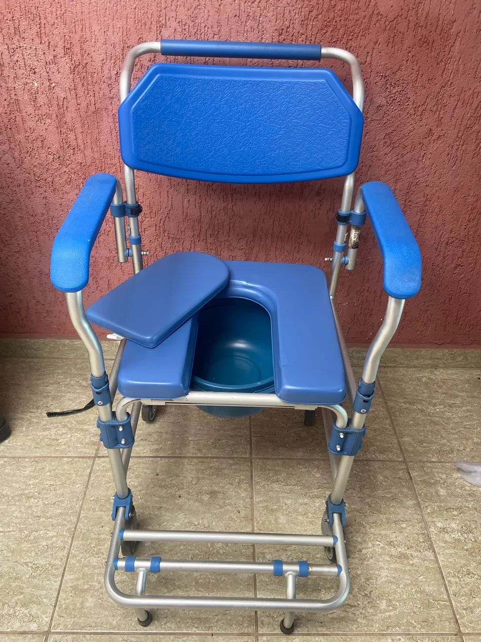 Cadeira higiênica D60 - Foto 4