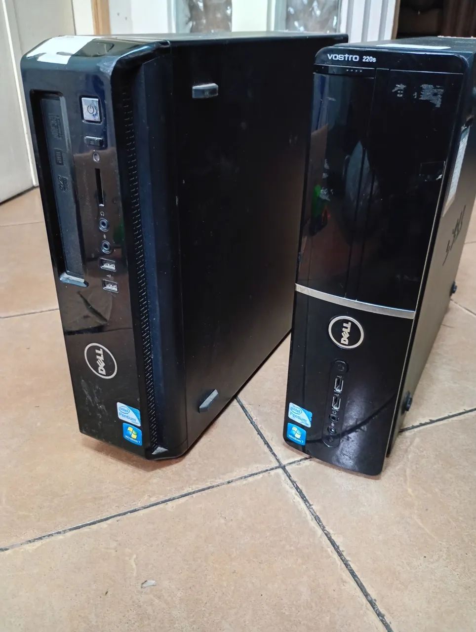 2 computadores Dell antigos