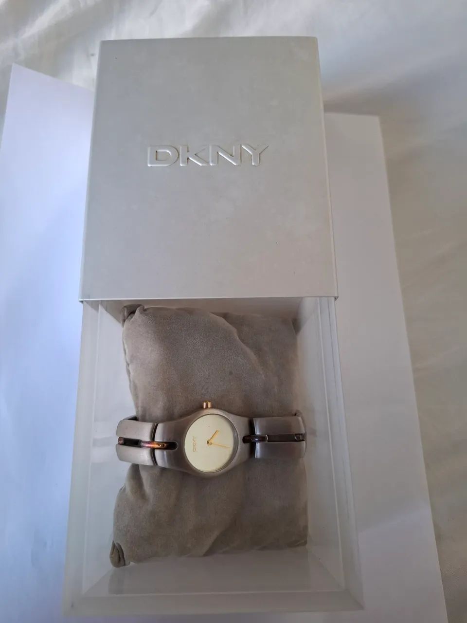 Relógio Feminino DKNY NY-3010 Bicolor  - Foto 2