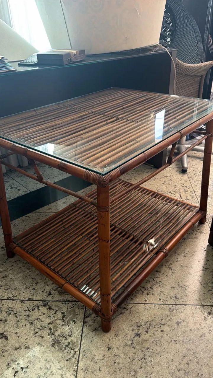 Mesa de centro/apoio de bambu dois níveis com vidro  - Foto 3