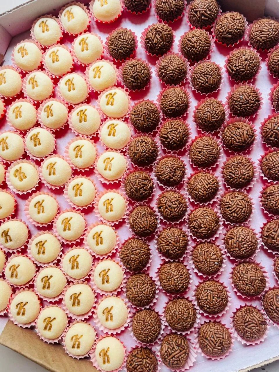 CENTO DE DOCES BRIGADEIROS PARA FESTA