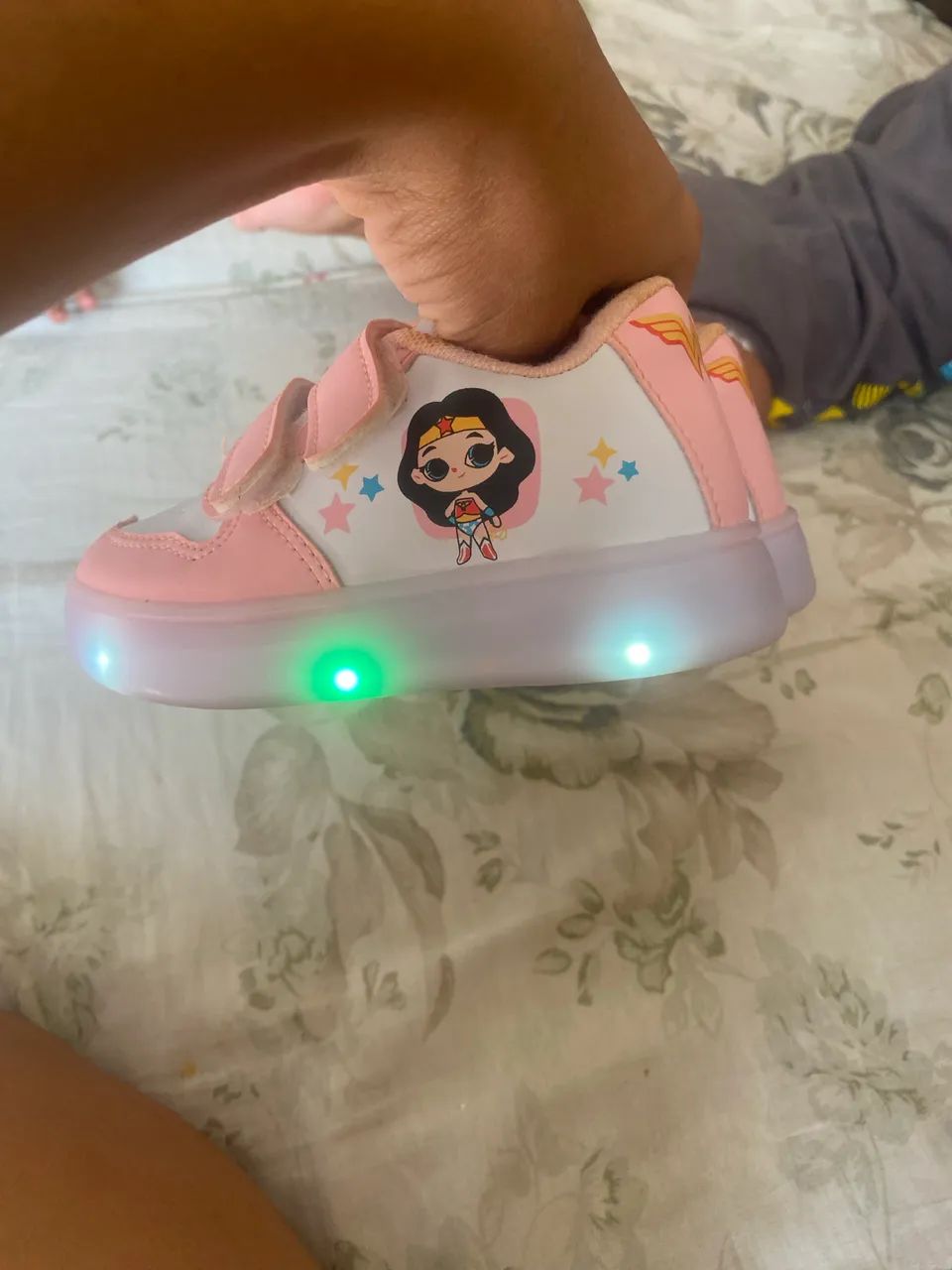 Sapato infantil com luzes  - Foto 2