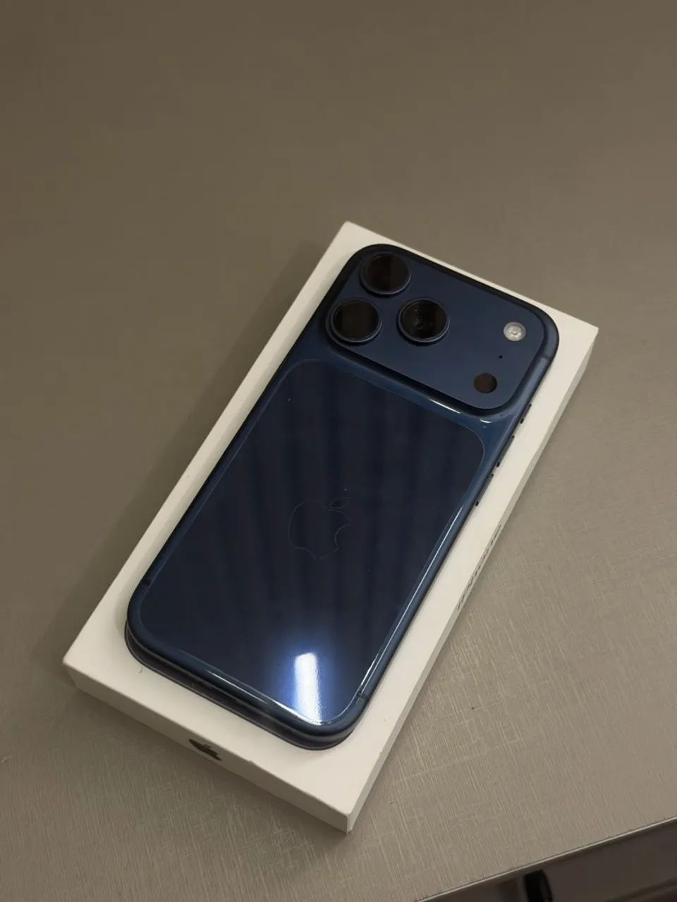 iPhone 17 Pro Cor Azul  - Foto 3