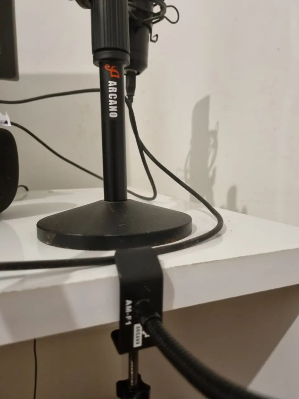 Microfone condensador USB ARCANO AM BLACK 1 + Suporte - Foto 2