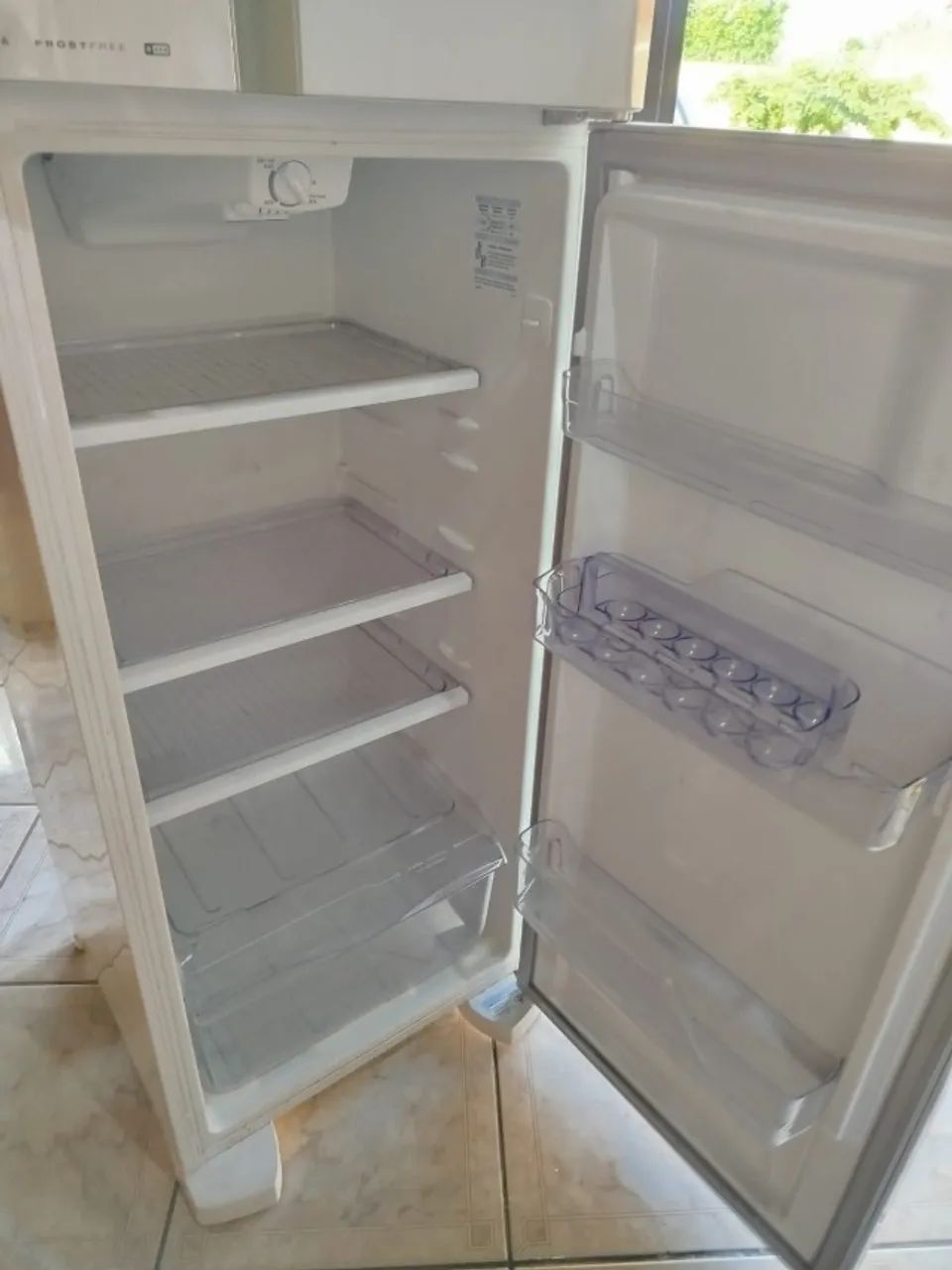 Geladeira Semi Nova - Foto 4