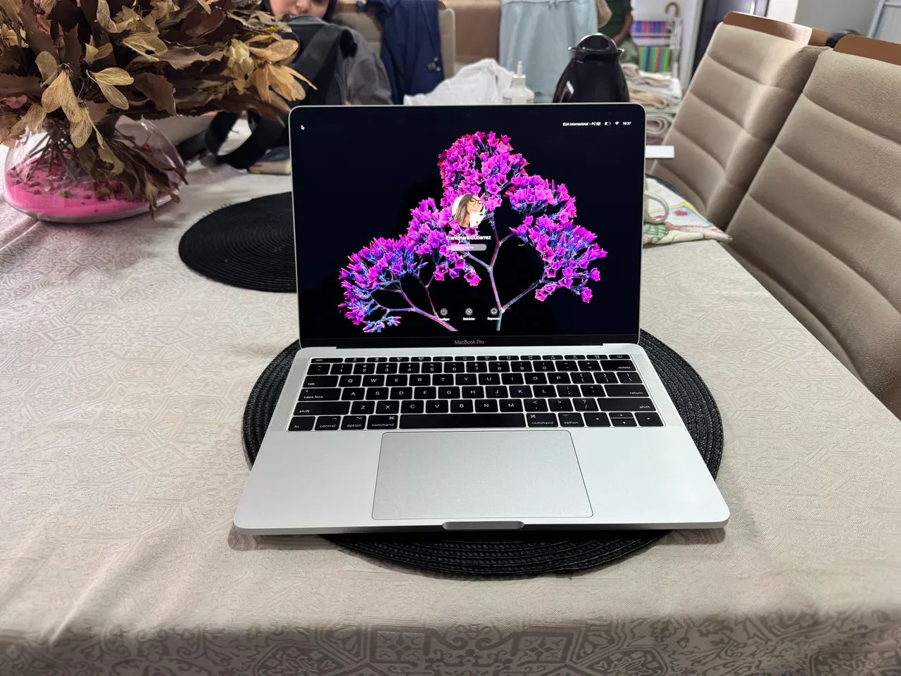 MacBook Pro 2017 i5 8GB/250GB - Notebooks - São Francisco, Boa