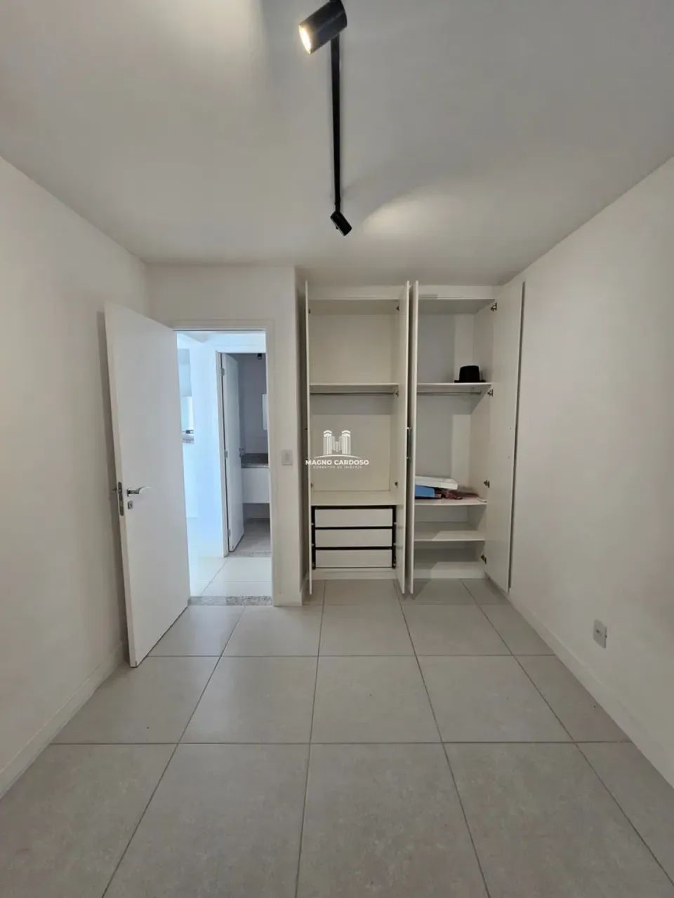 Apartamento semimobiliado 1 quarto com vaga próximo à Pelinca - Foto 3