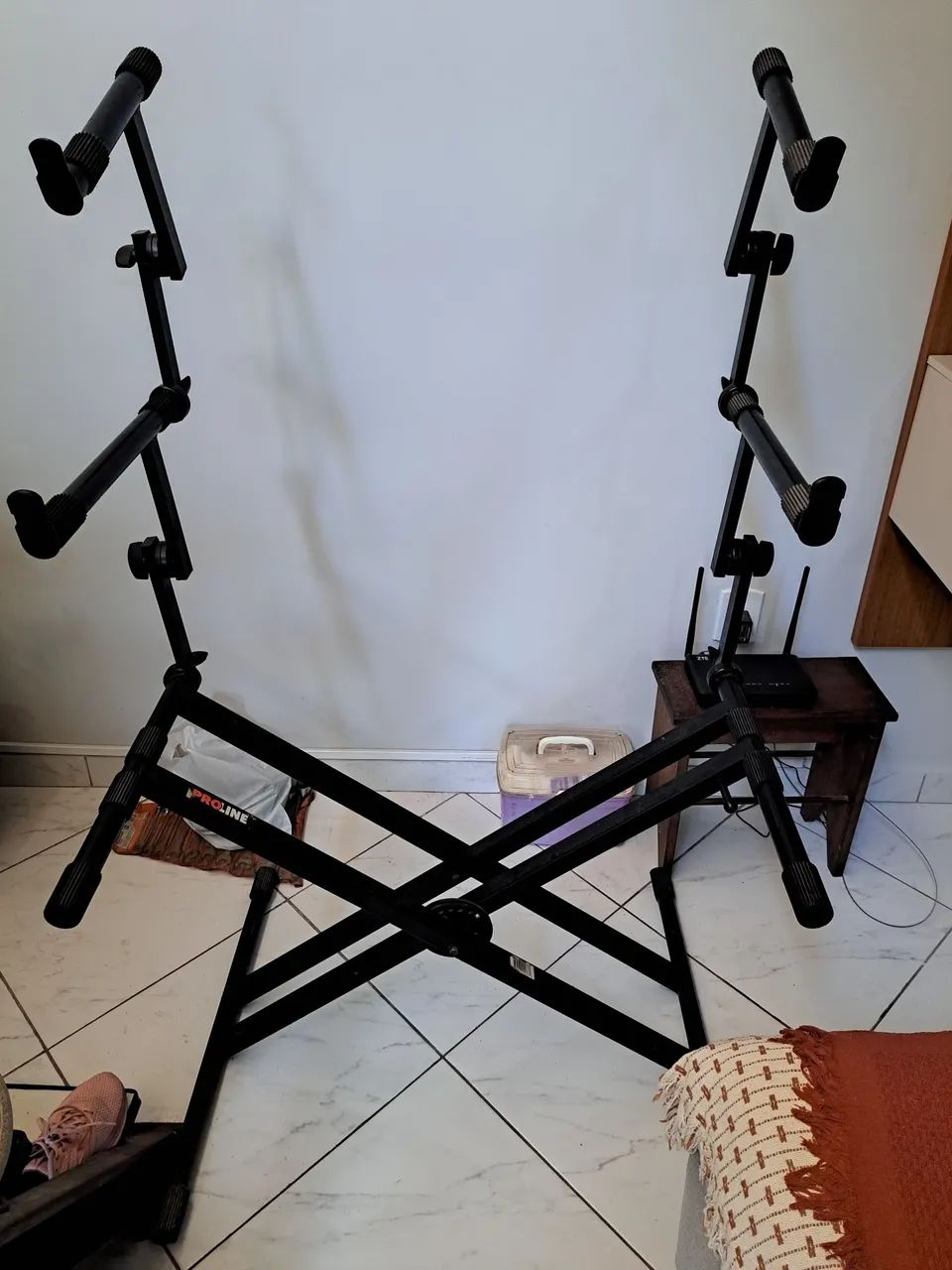 Suporte X para até três teclados  - Foto 4