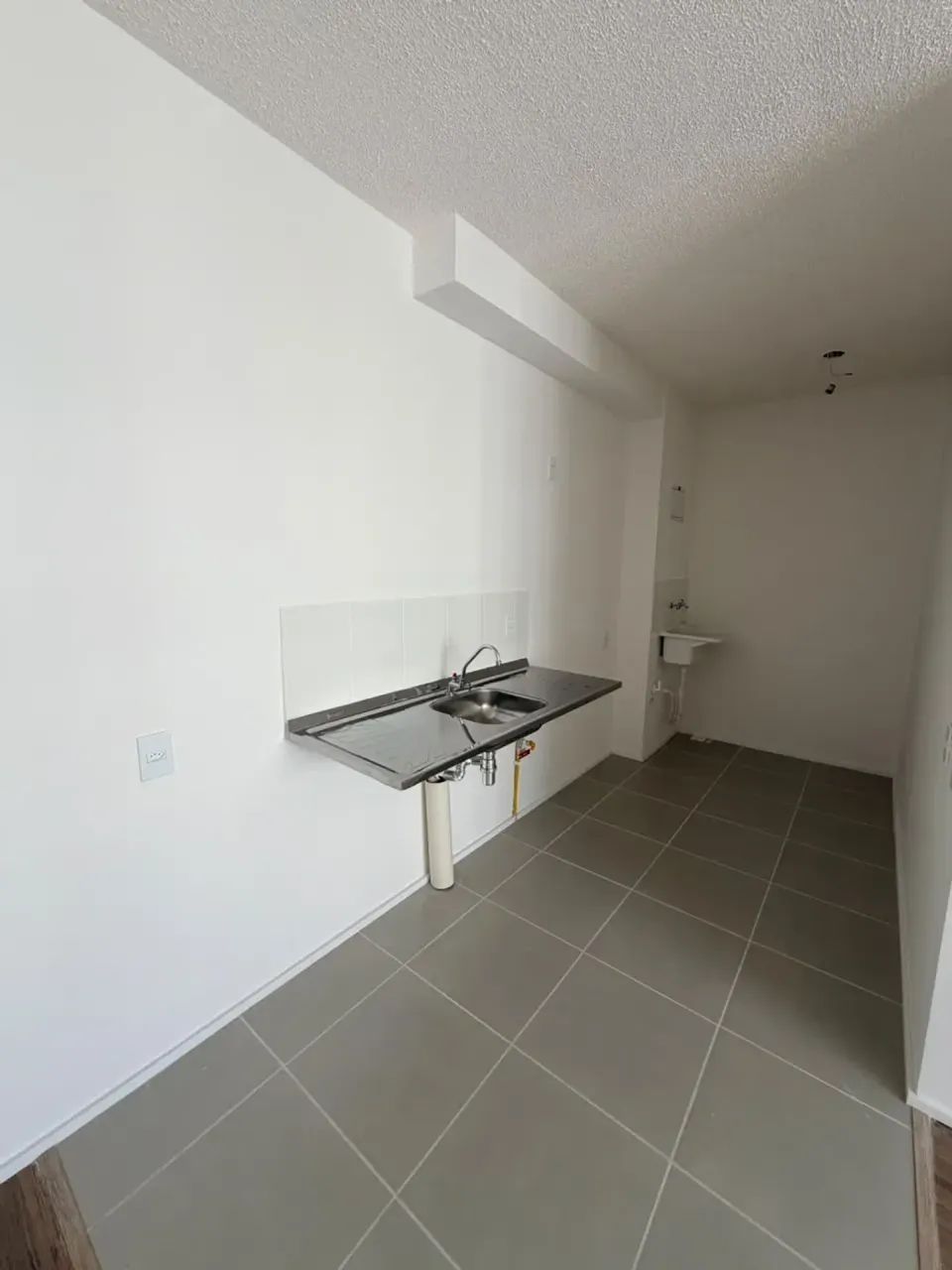 2 QUARTOS COM VAGA DE GARAGEM . PRONTO EM SAMAMBAIA NORTE . - Foto 5