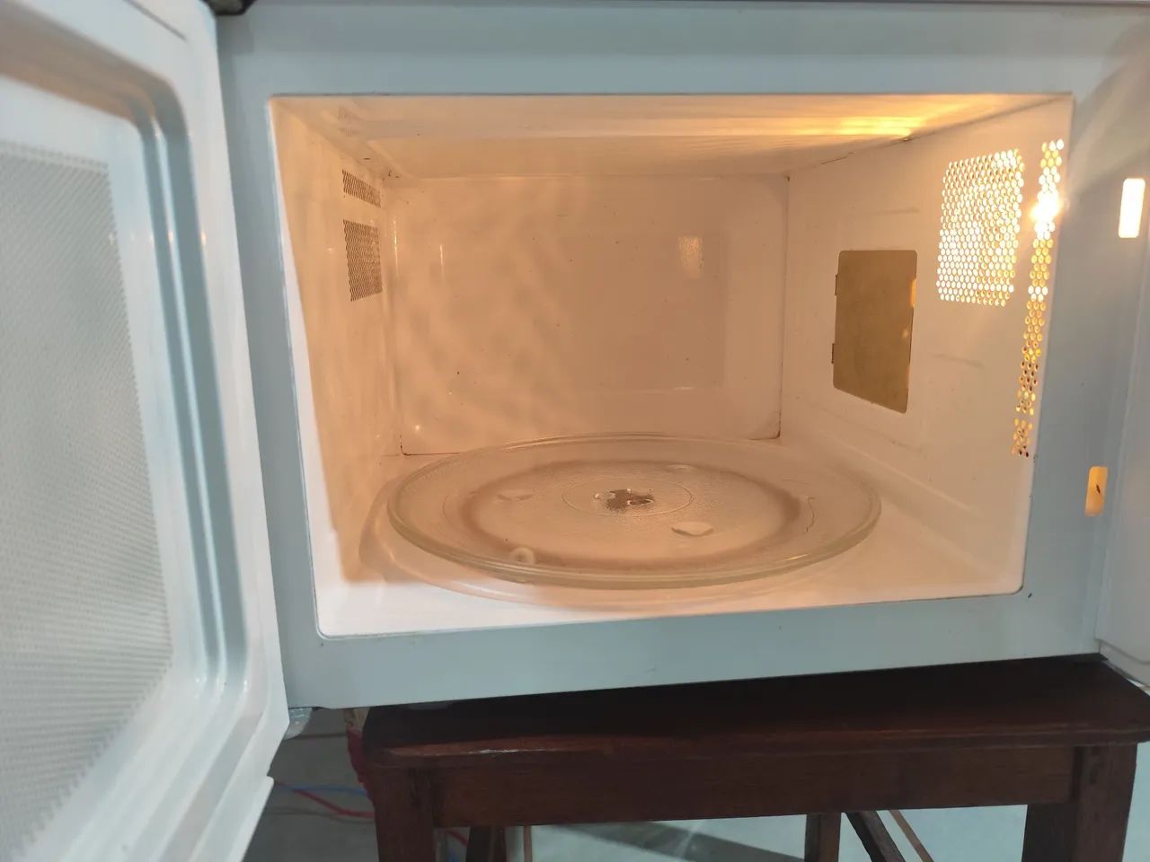 Microondas Eletrolux 110v  - Foto 4
