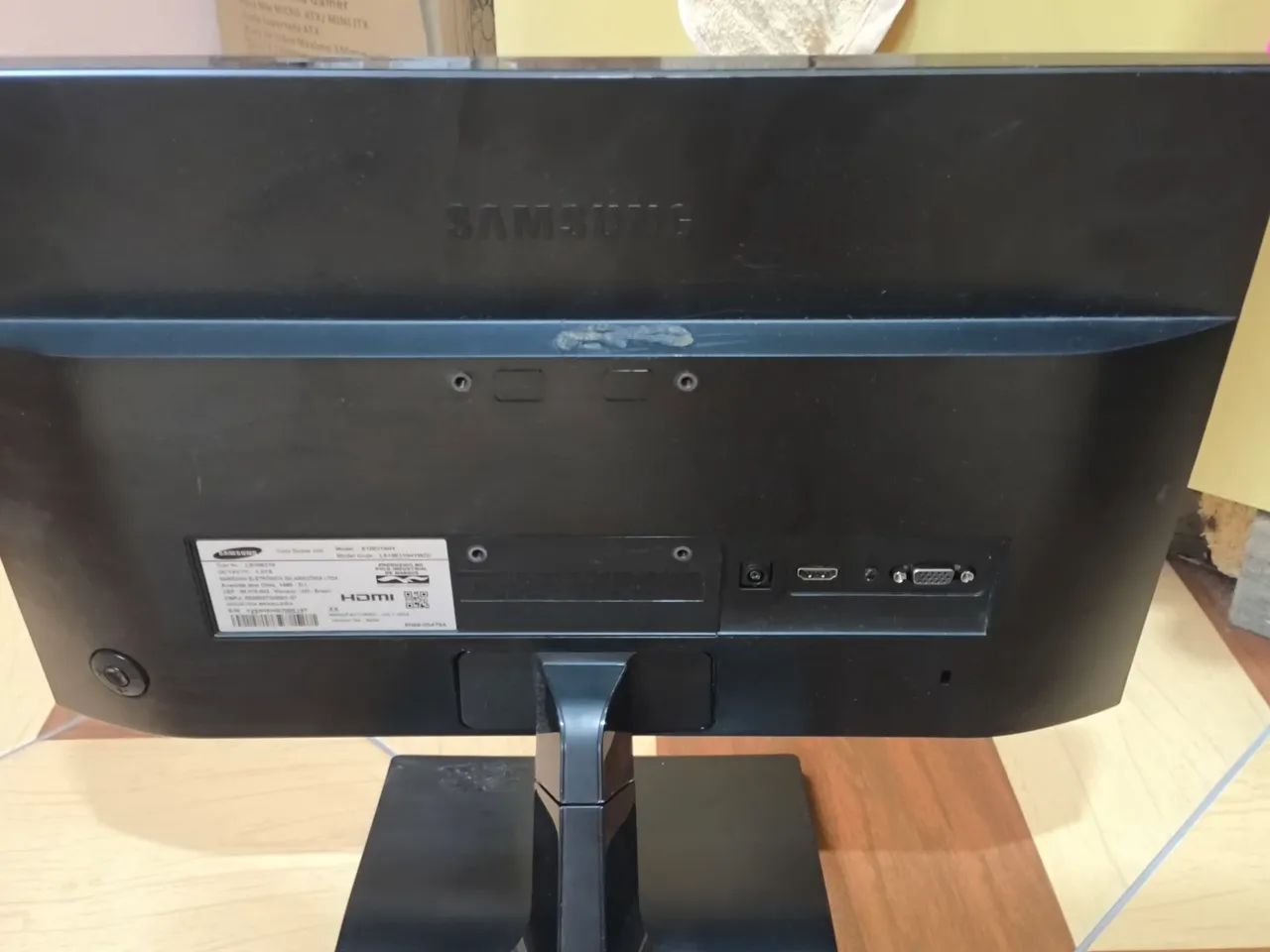 Monitor Samsung S19E310 - Foto 4