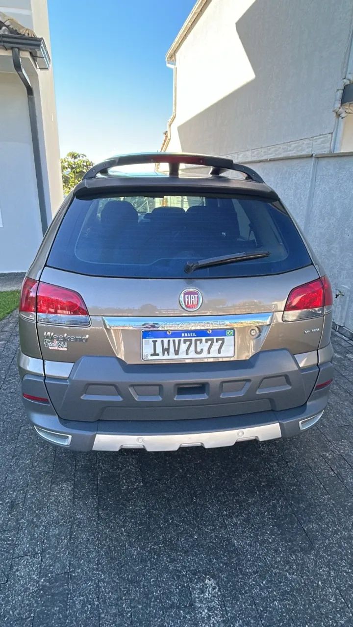 Fiat Palio Weekend Adventure Locker 1.8 Flex 2016 - Foto 2