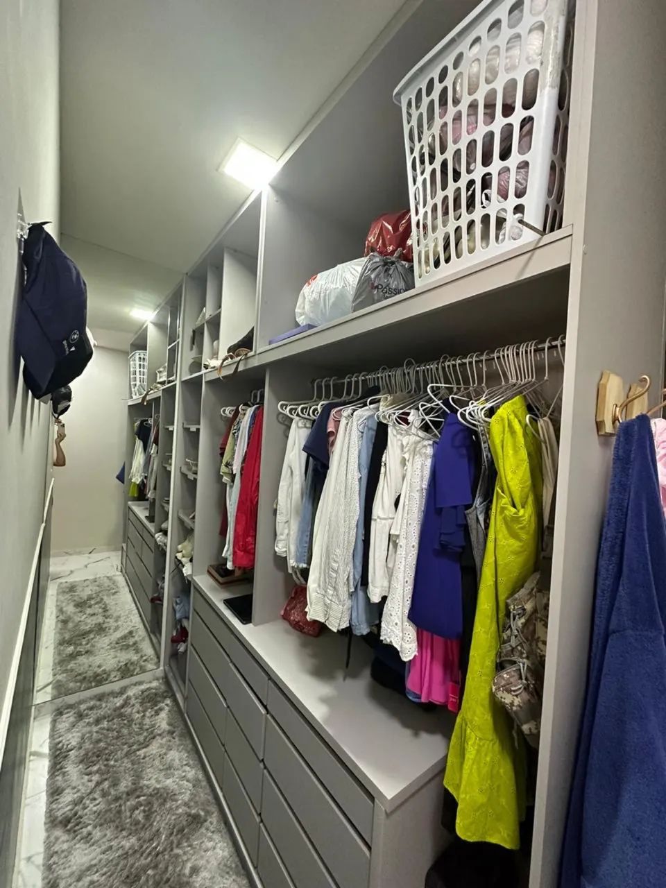 VENDO CASA SEMI MOBILIADA NO JARDINS MARSELHA  - Foto 2
