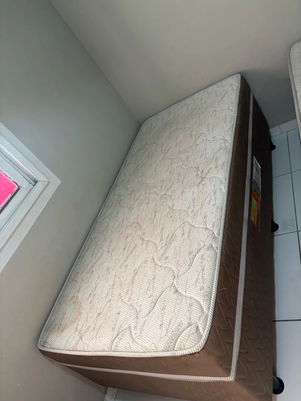 Vendo cama box conjugada de solteiro - Foto 3