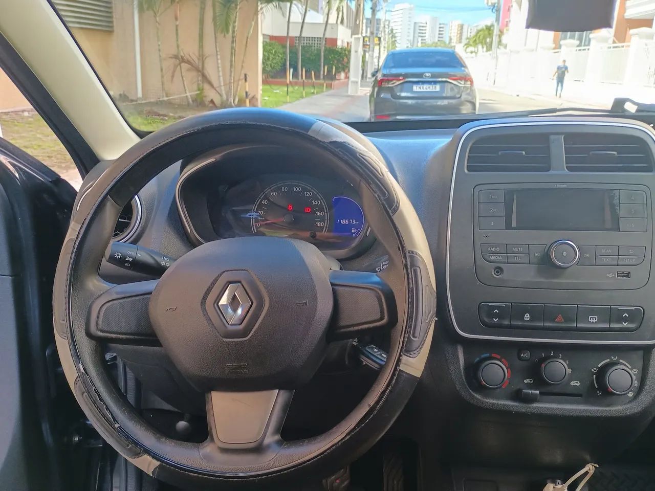 Renault Kwid Zen 1.0 Flex 12V 5P Mec. 2020 - Foto 4