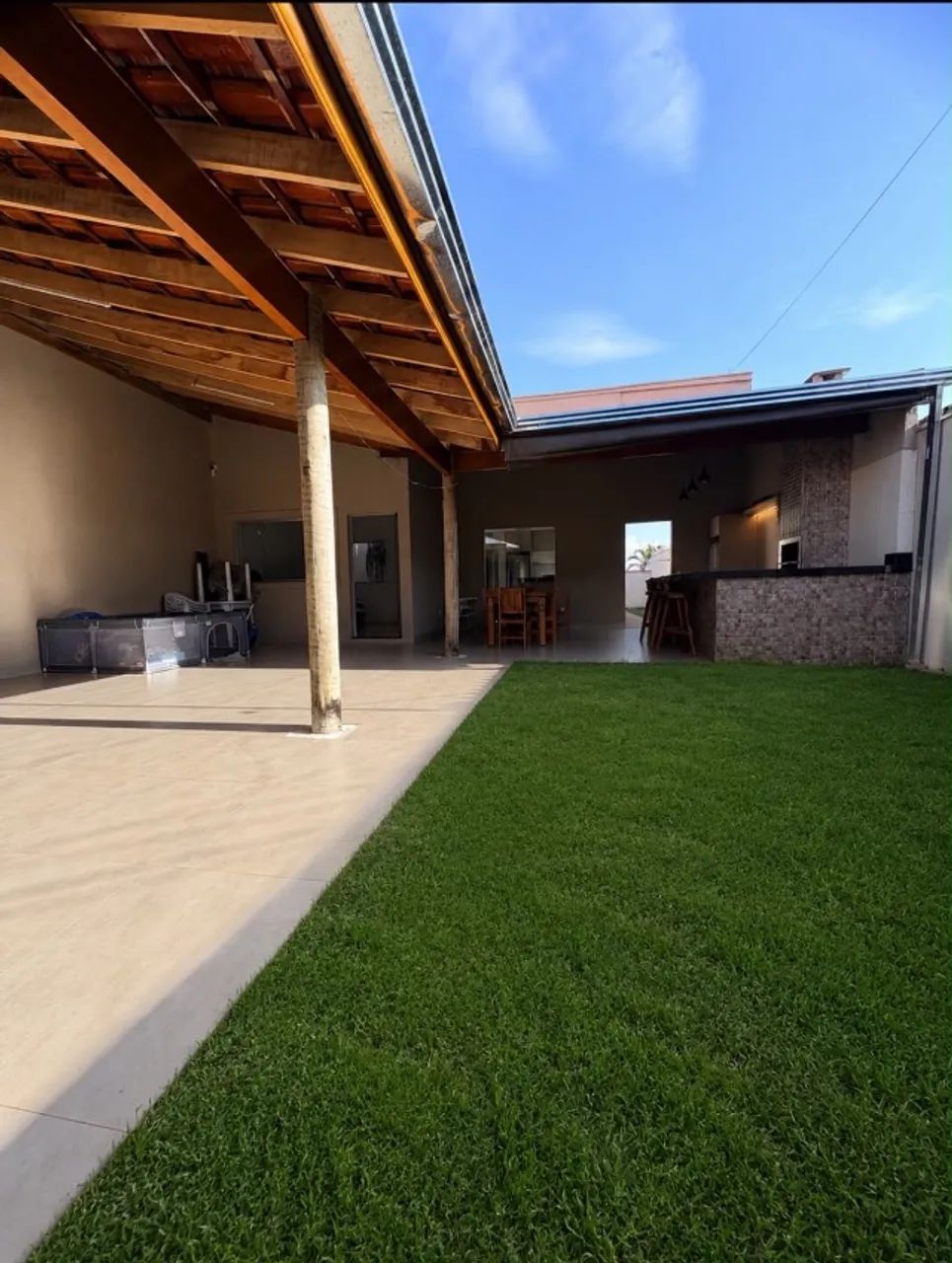 VENDO CASA EM MARCILIO DE NORONHA 