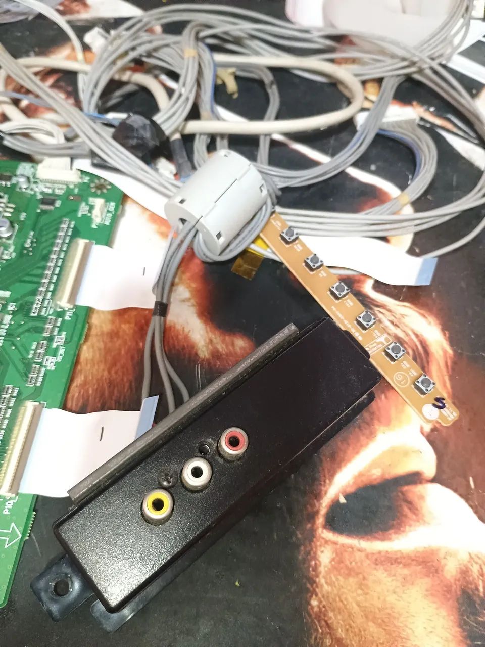 Placas tv LG 42PC1RV tcon,zsus,botões comando,placa AV  - Foto 4