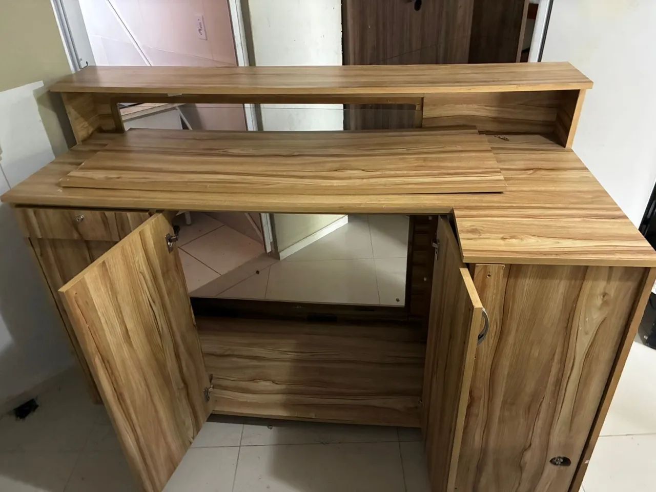 Balcão para loja tamanho 1,70x 155