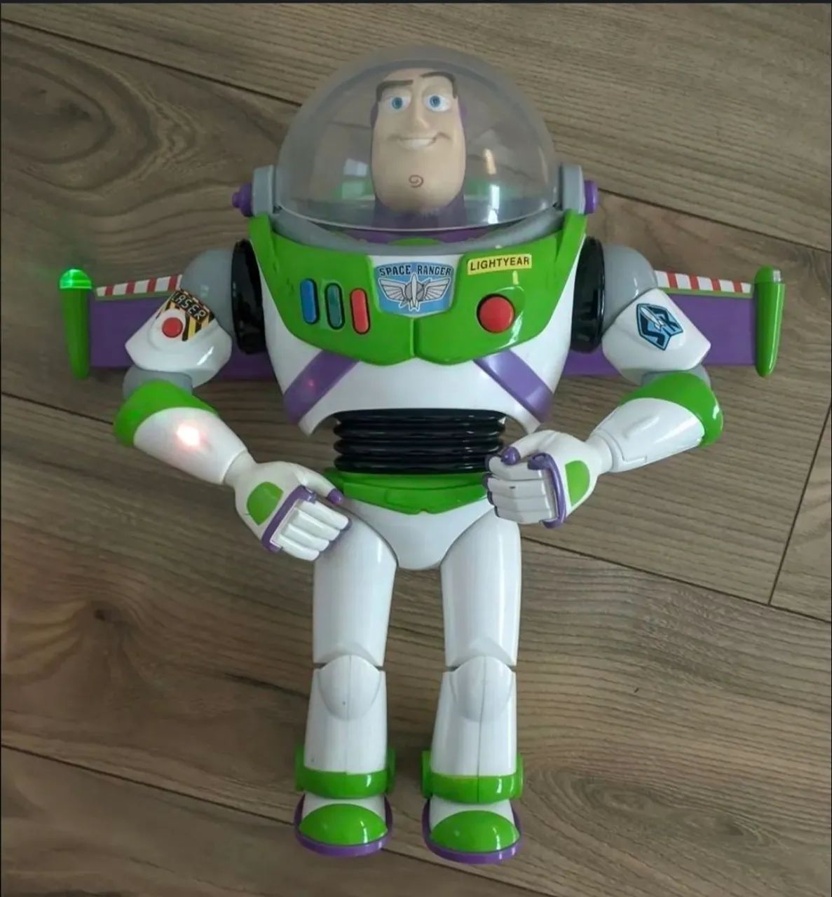 Buzz Lightyear - Disney/Pixar - Foto 4
