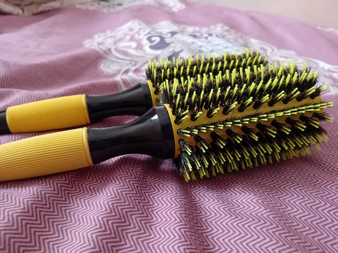 Kit 02 pc Escovas Profissionais De Cabelo Cerdas - Foto 4