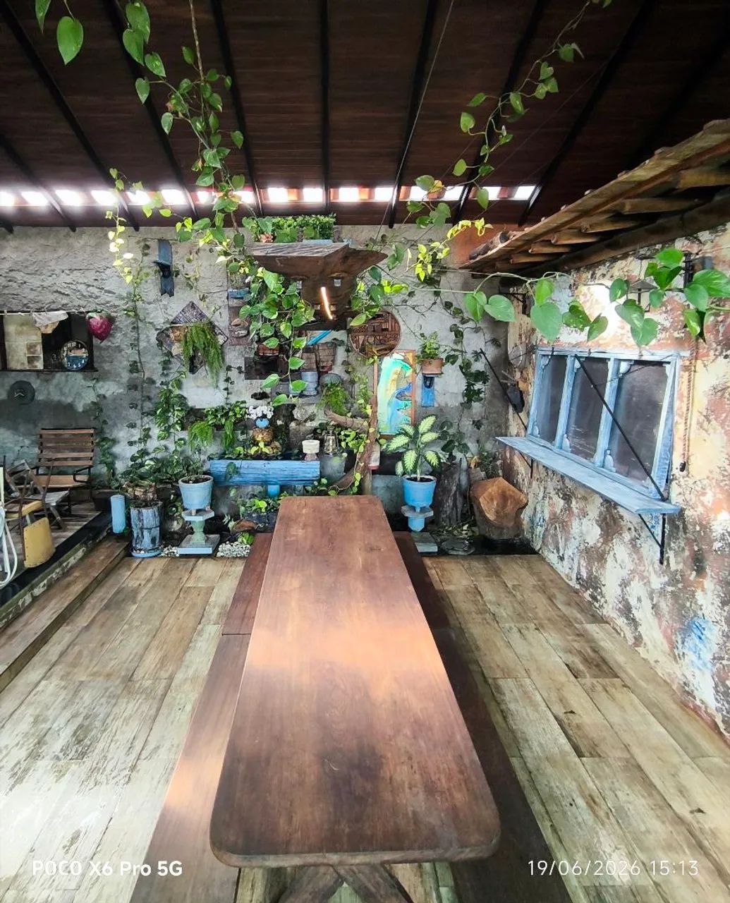 Mesa + 4 banquetas 