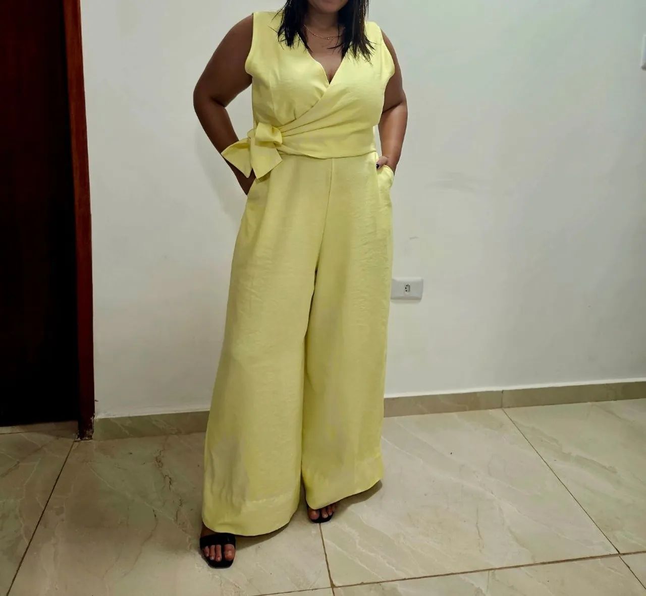 Macacão amarelo  - Foto 2