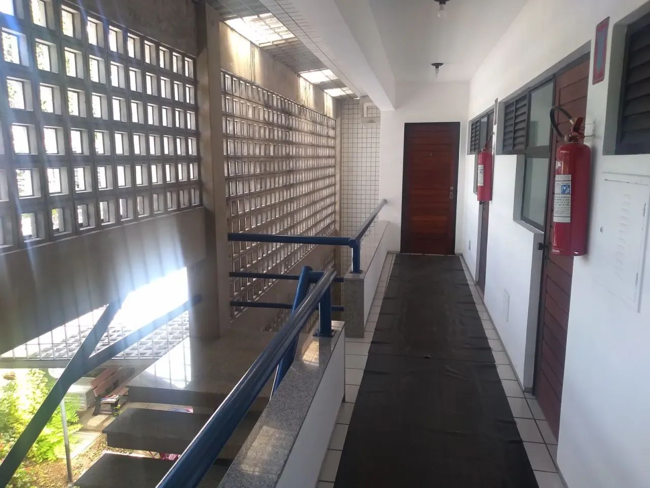 Prédio/Edifício inteiro para venda possui 4000 metros quadrados em Casa Forte - Recife - P - Foto 4