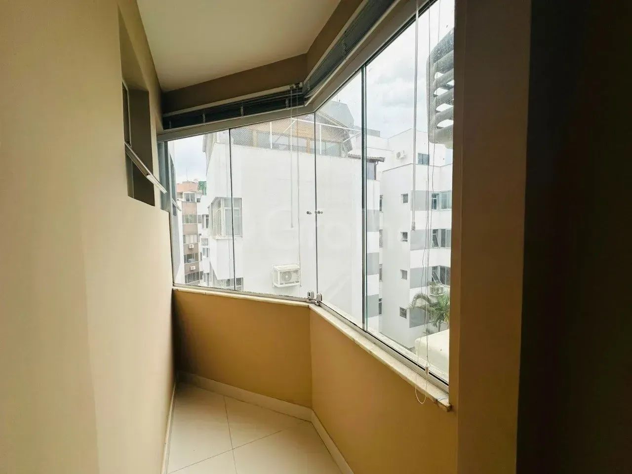 Duplex para venda tem 130 metros quadrados com 3 quartos em Itacorubi - Florianópolis - SC - Foto 4