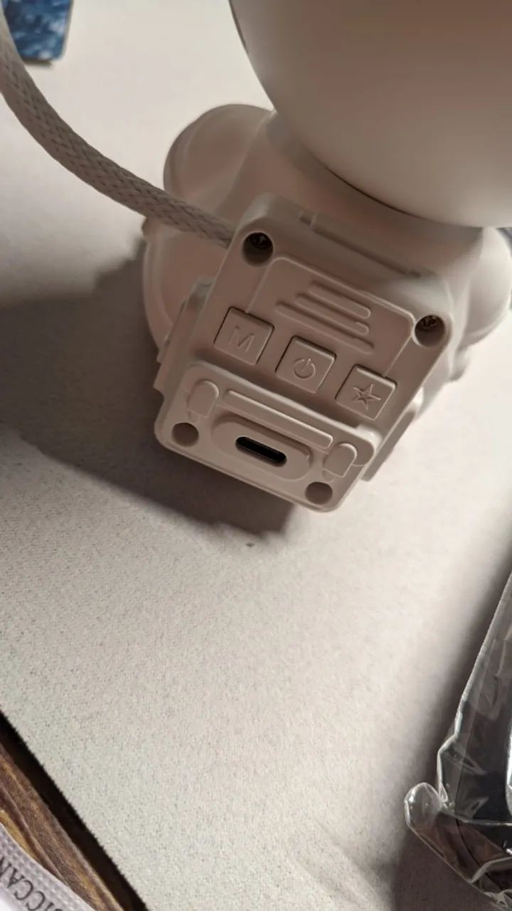 Projetor de Galáxia em formato de Astronauta - NOVO - Foto 4