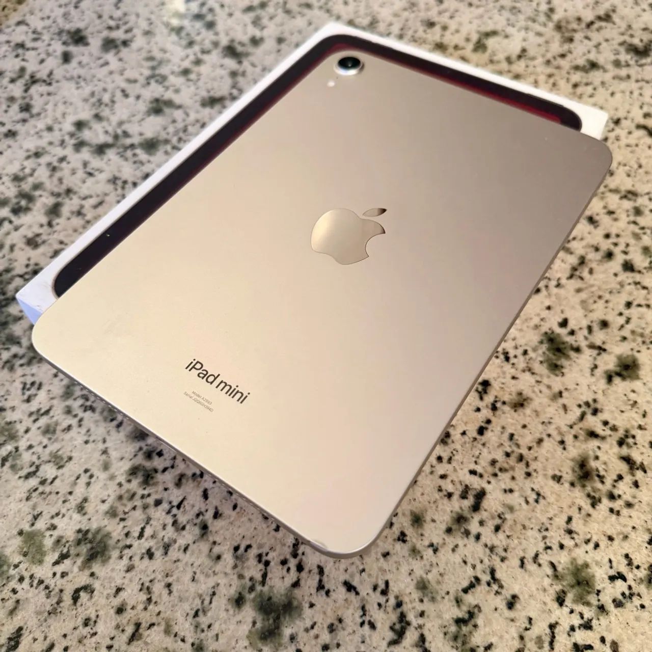 IPAD MINI 7 A17 128GB PRATA STARLIGHT IMPECÁVEL  - Foto 3