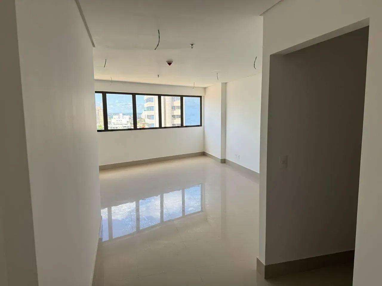 SALA COMERCIAL NOVA, ESCRITÓRIO, ED. SB TOWER, SEM NADA, AO LADO VIADUTO AV CPA E MIGUEL S - Foto 2