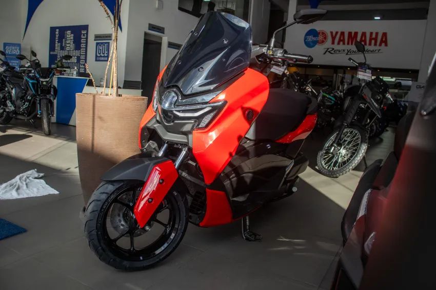 NMAX Connected 160 ABS