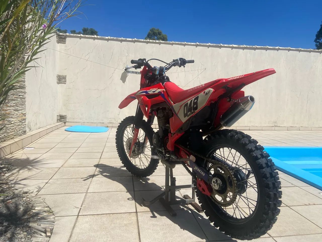 Honda CRf 230 super inteira  - Foto 2