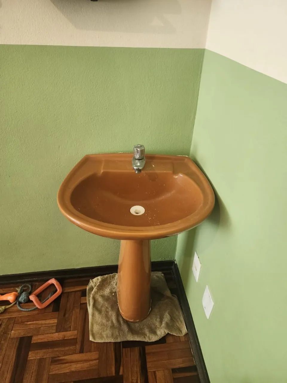 Lavatório com coluna - Foto 2