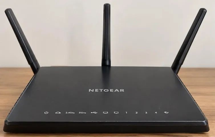 Roteador Netgear R6700v2 AC1750