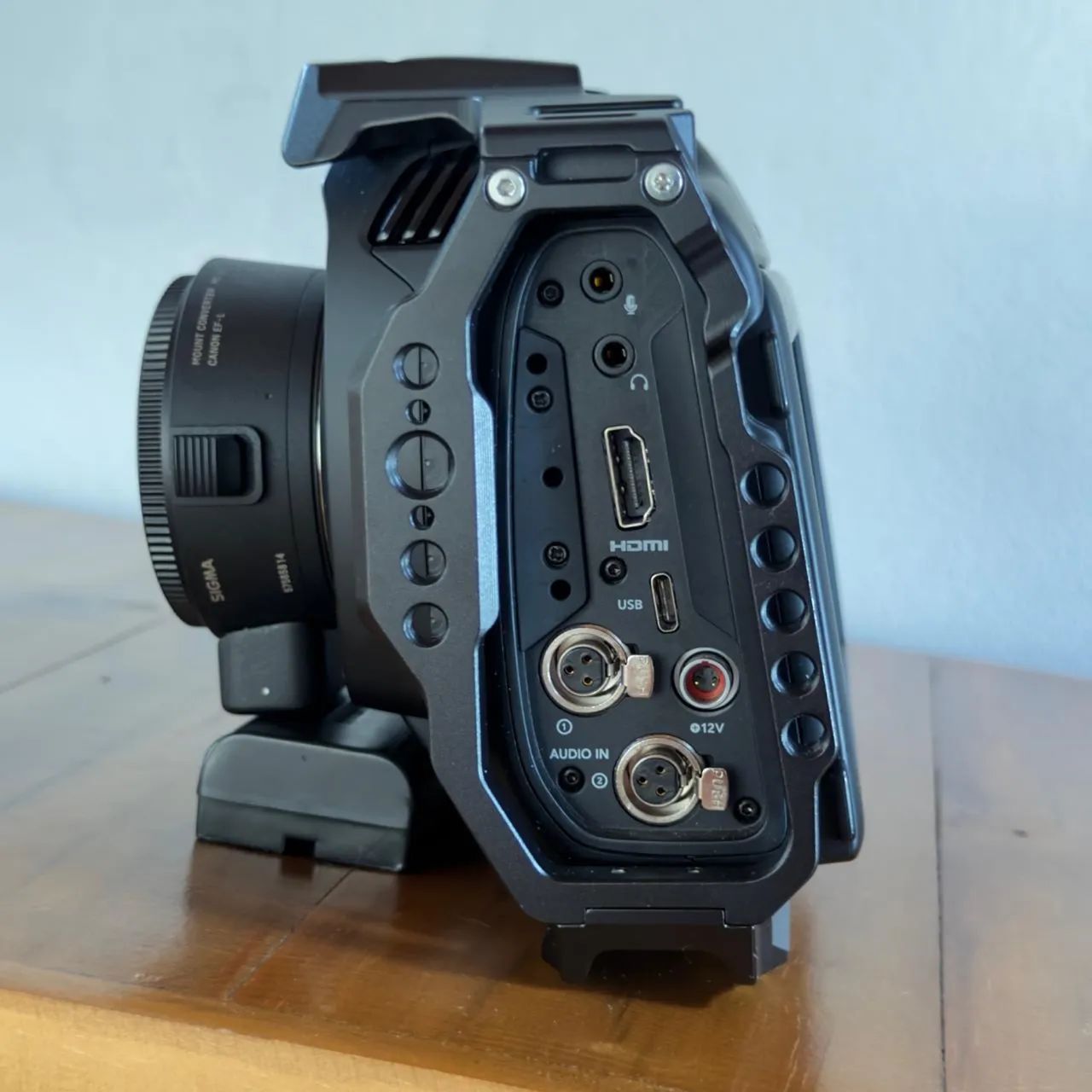 Câmera Blackmagic 6k Fullframe  - Foto 3