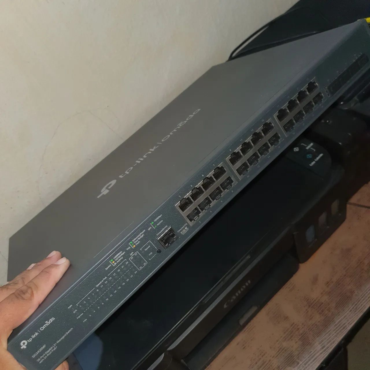 Switch Tp-link Omada 28 PTS Gigabit Gerenciavel 24P Poe+ 4P SFP TL-SG3428MP - Foto 3