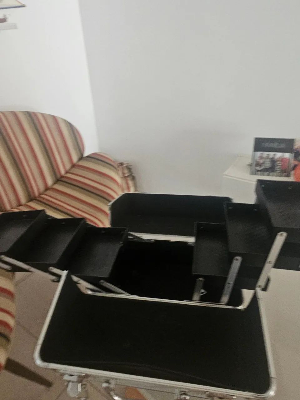Maleta de maquiagem profissional  - Foto 3