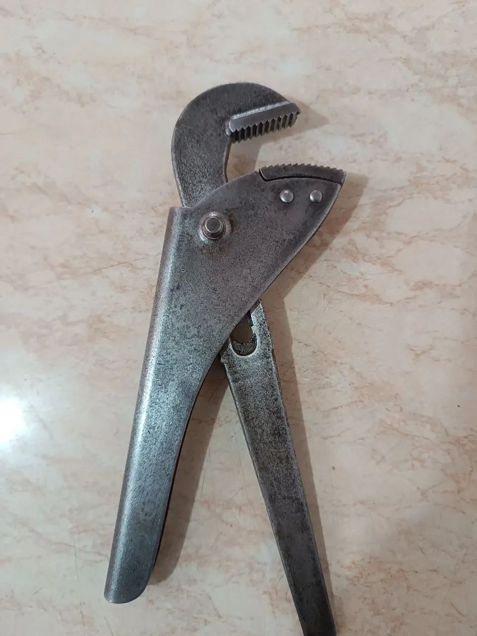 Vendo chave antiga CORNETA,de encanador. - Foto 4