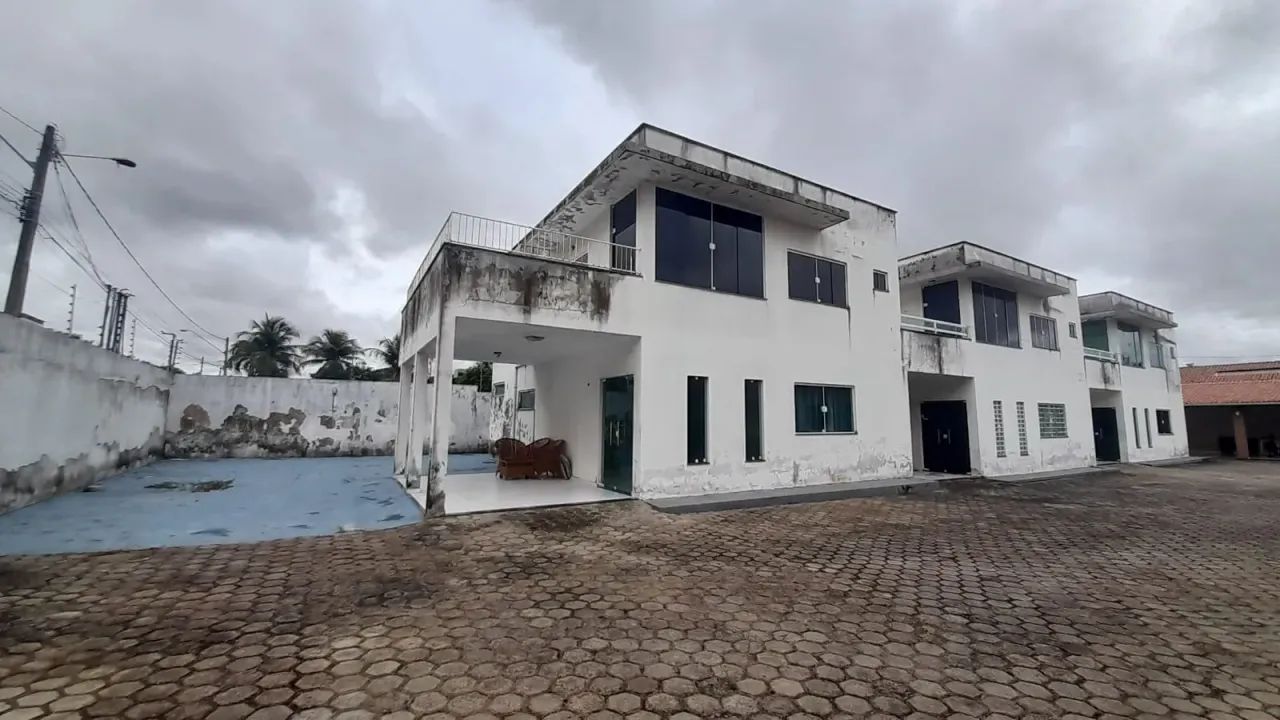OPORTUNIDADE - Prédio/Edifício inteiro com 3 casas duplex à venda - 800m² em Turu - São Lu - Foto 2